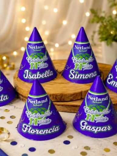 Gorros de cumpleaños personalizados con nombres